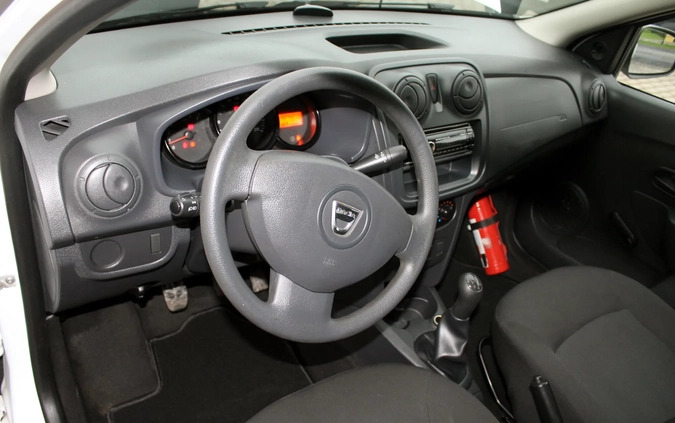 Dacia Logan cena 23900 przebieg: 63462, rok produkcji 2015 z Skoczów małe 137